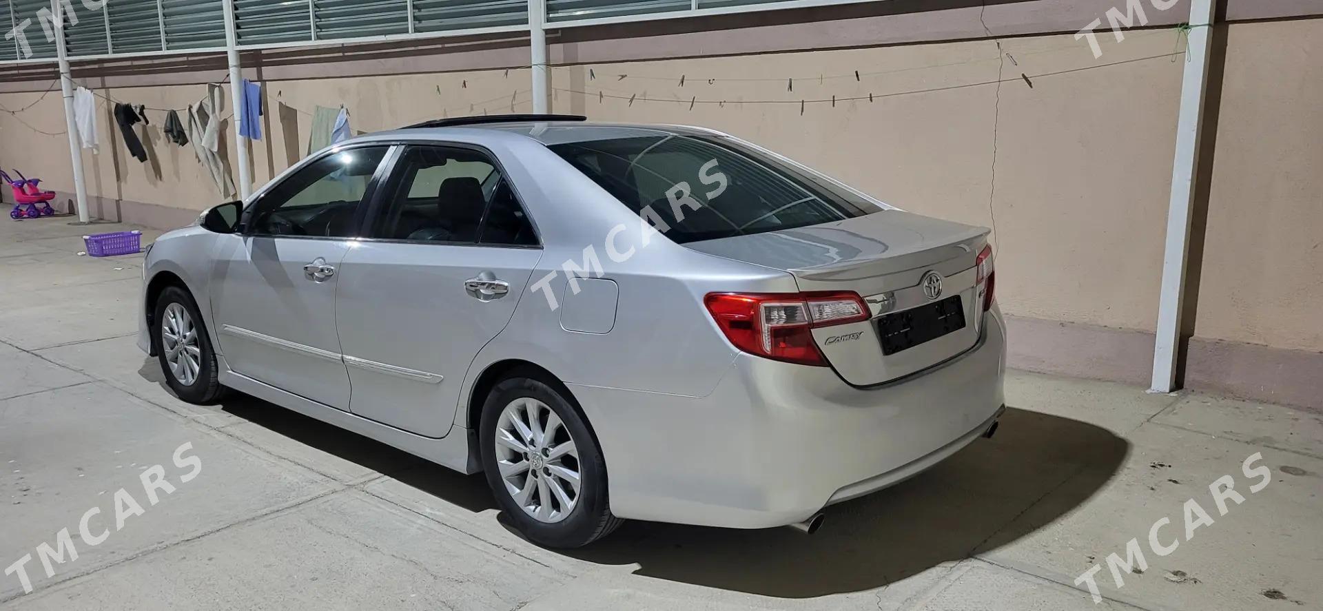 Toyota Camry 2013 - 237 000 TMT - Бузмеин - img 2