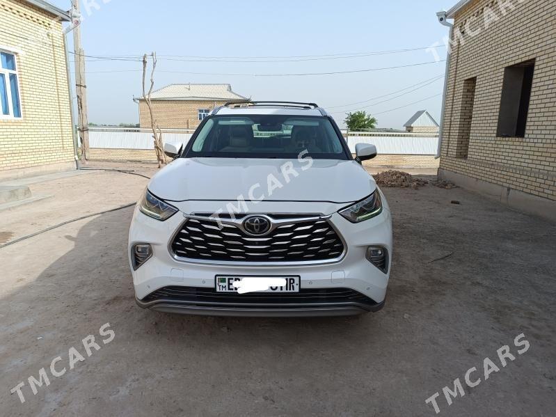 Toyota Highlander 2021 - 600 000 TMT - Мары - img 3