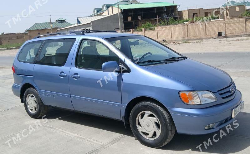 Toyota Sienna 2002 - 168 000 TMT - Türkmenabat - img 2