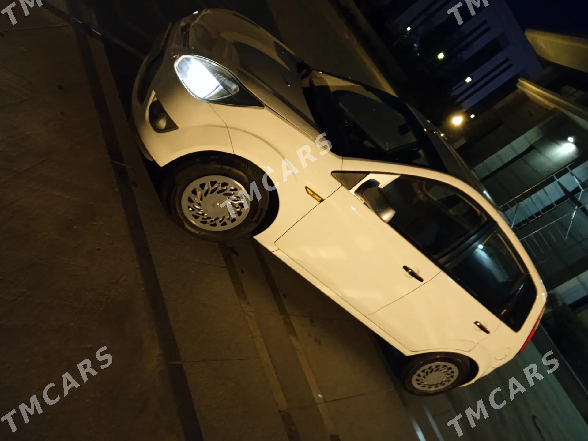Ford Figo 2012 - 79 000 TMT - Бузмеин - img 2