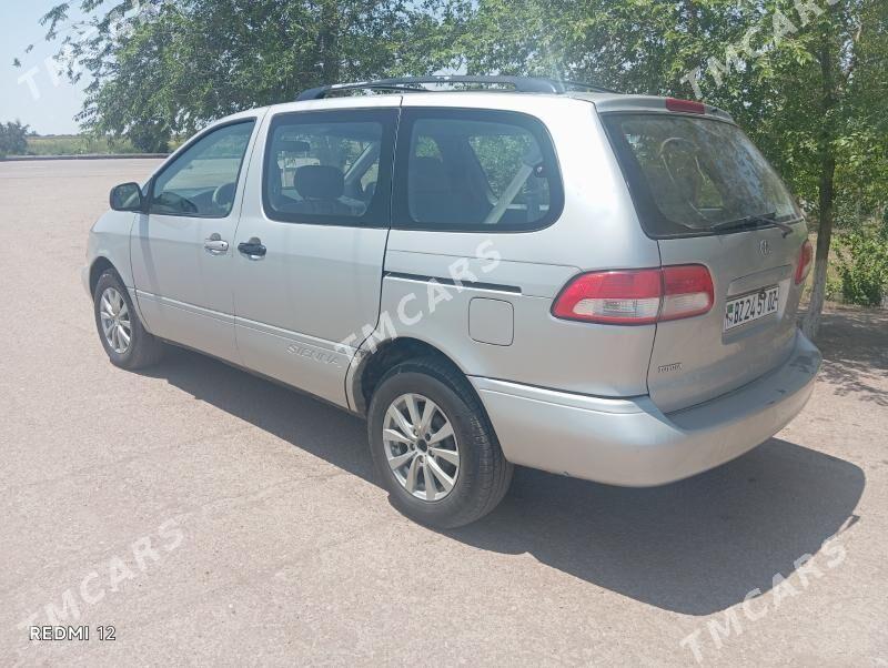 Toyota Sienna 2002 - 140 000 TMT - Болдумсаз - img 5