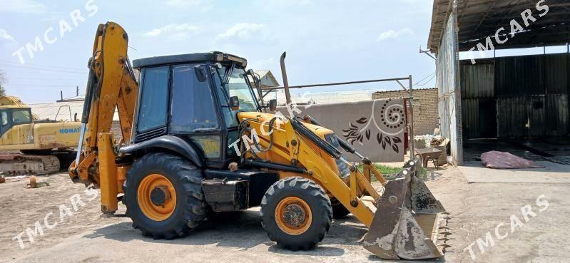 JCB 3CX ECO 2001 - 300 000 TMT - Mary - img 3