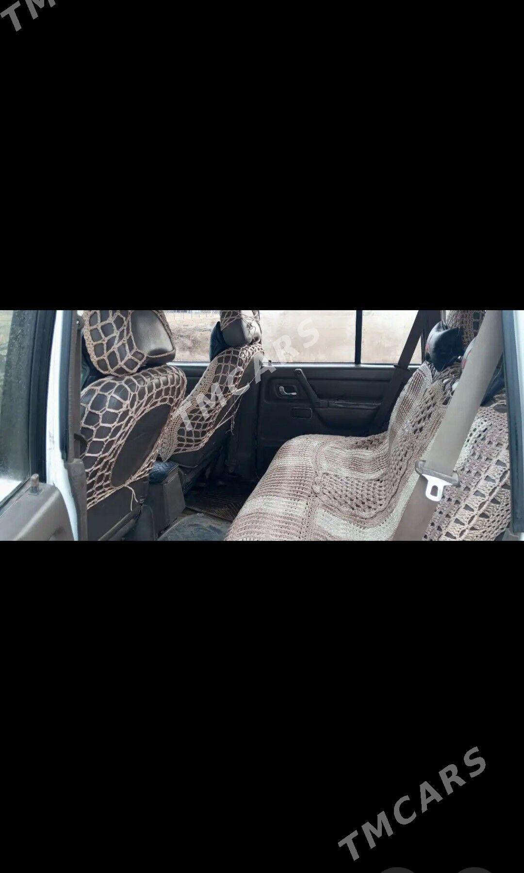 Mitsubishi Montero 1992 - 60 000 TMT - Garagum etraby - img 3