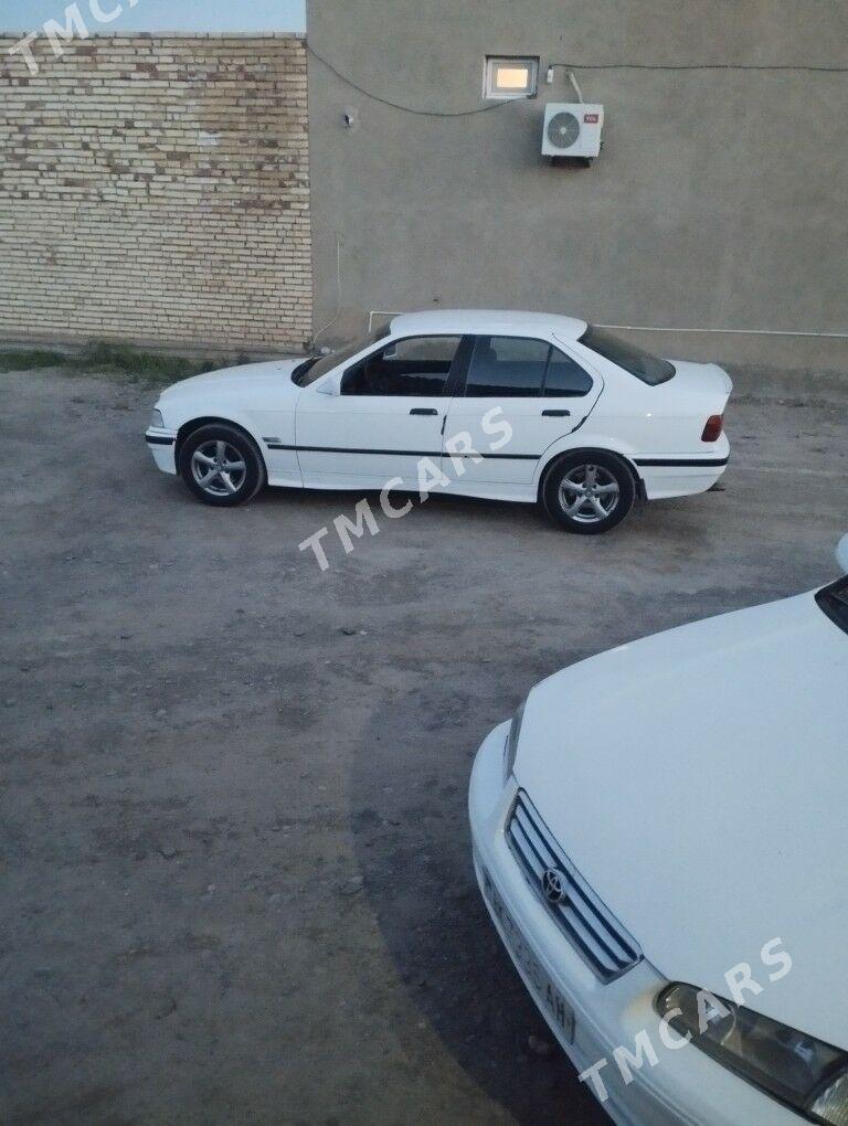 BMW 3 Series 1996 - 35 000 TMT - Sarahs - img 3