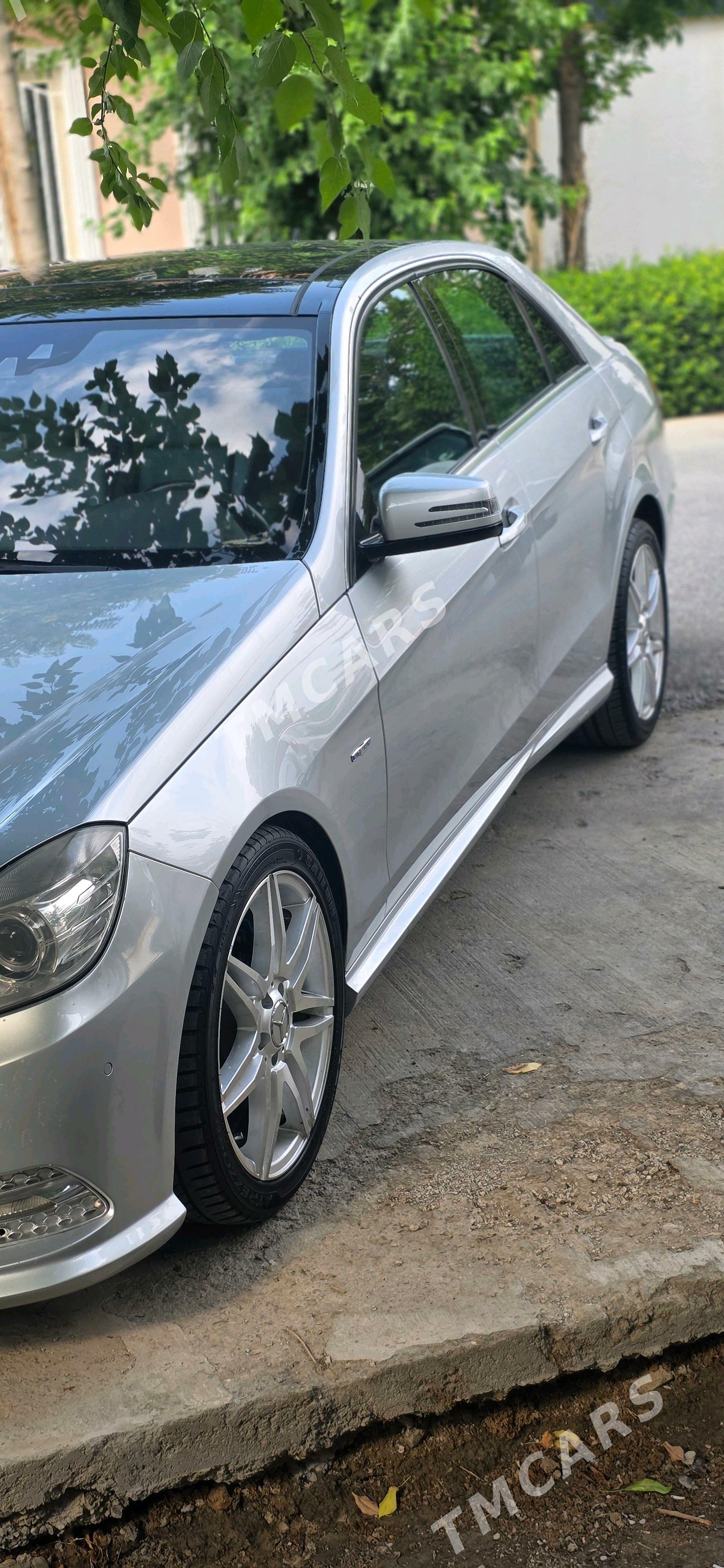 Mercedes-Benz E350 2011 - 280 000 TMT - Тязе заман - img 6