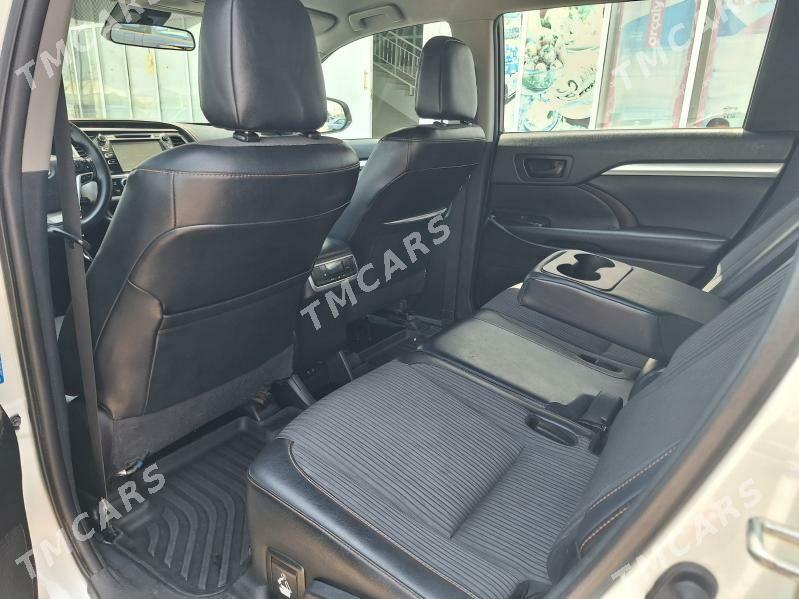 Toyota Highlander 2019 - 450 000 TMT - Мары - img 6