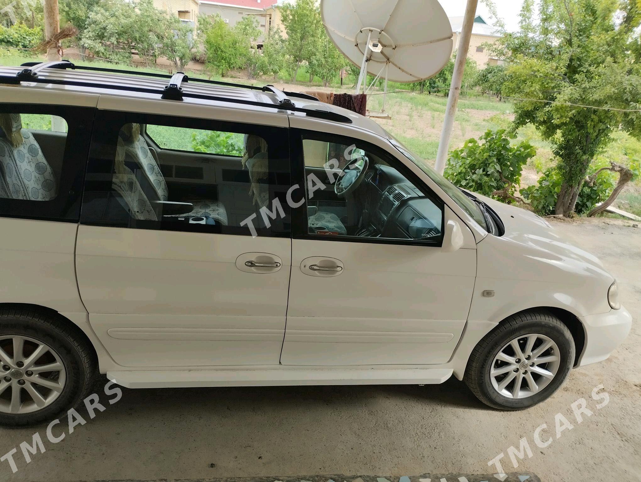 Kia Carnival 2002 - 100 000 TMT - Sakarçäge - img 5