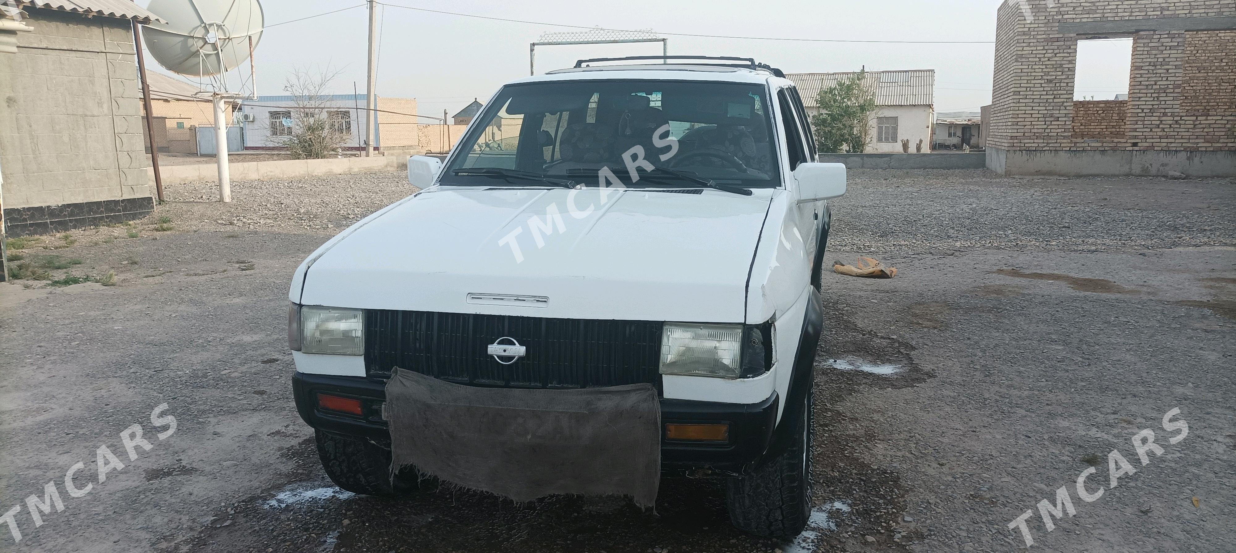 Nissan Pathfinder 1995 - 30 000 TMT - Tejen - img 4