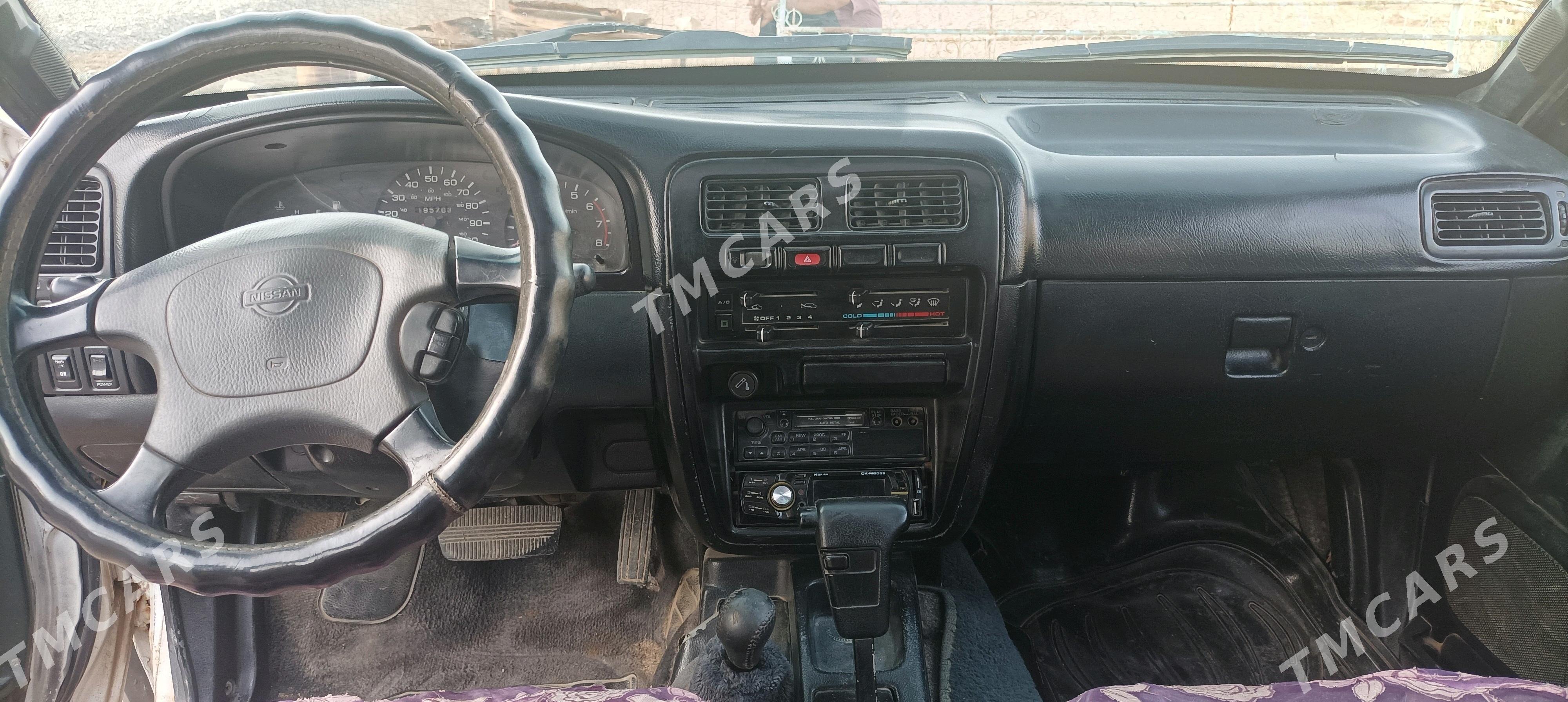 Nissan Pathfinder 1995 - 30 000 TMT - Tejen - img 5