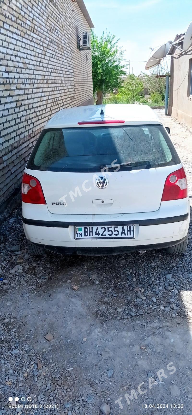 Volkswagen Polo 2003 - 30 000 TMT - Серахс - img 2