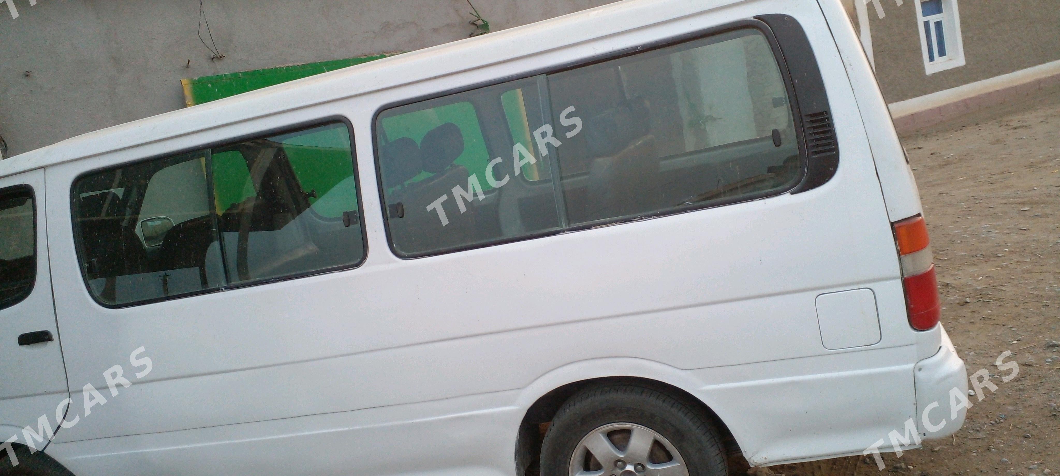 Toyota Hiace 2003 - 110 000 TMT - Койтендаг - img 3