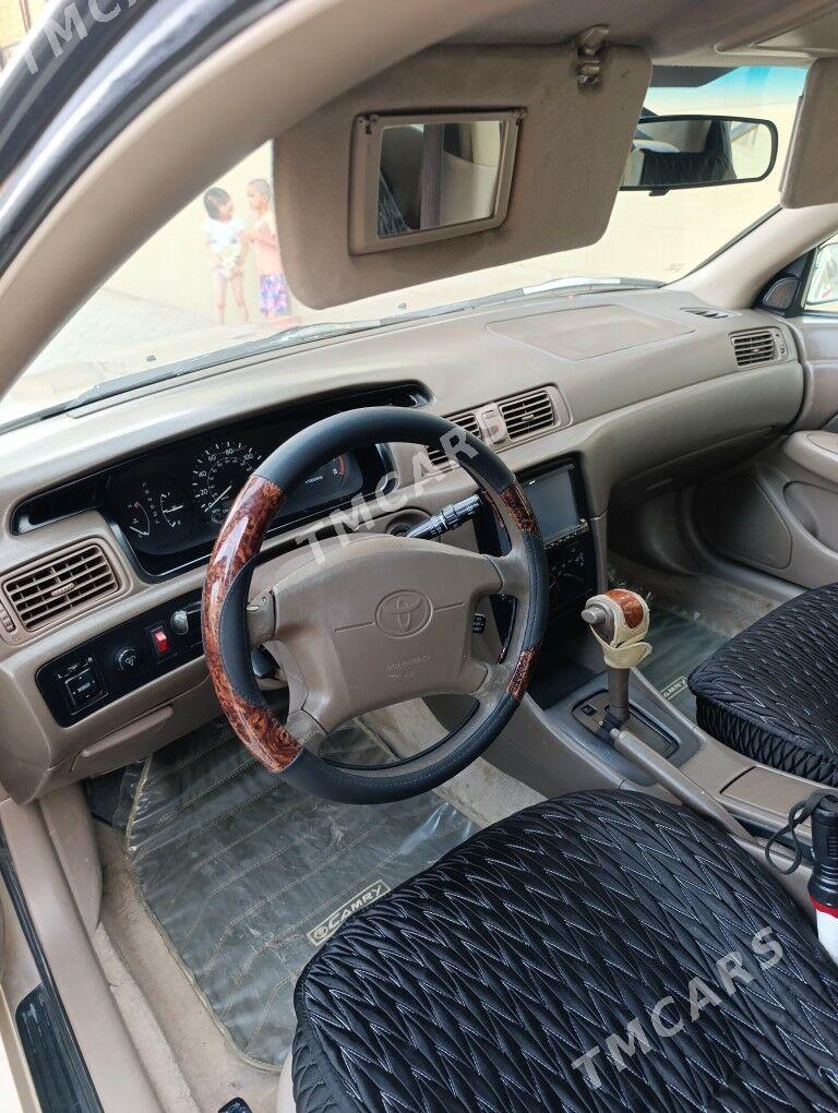Toyota Camry 1999 - 130 000 TMT - Kerki - img 4