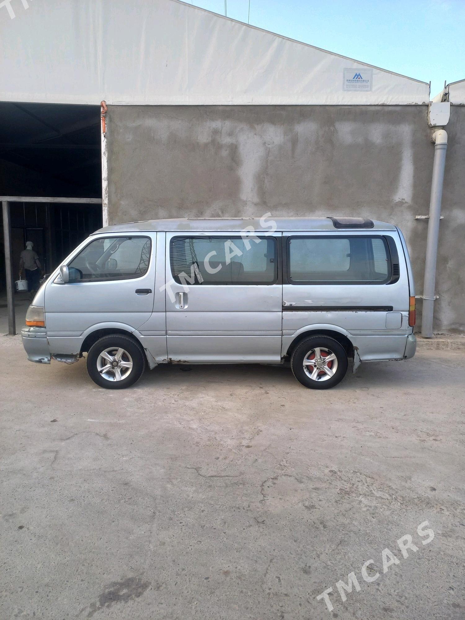 Toyota Hiace 1990 - 40 000 TMT - Мары - img 3