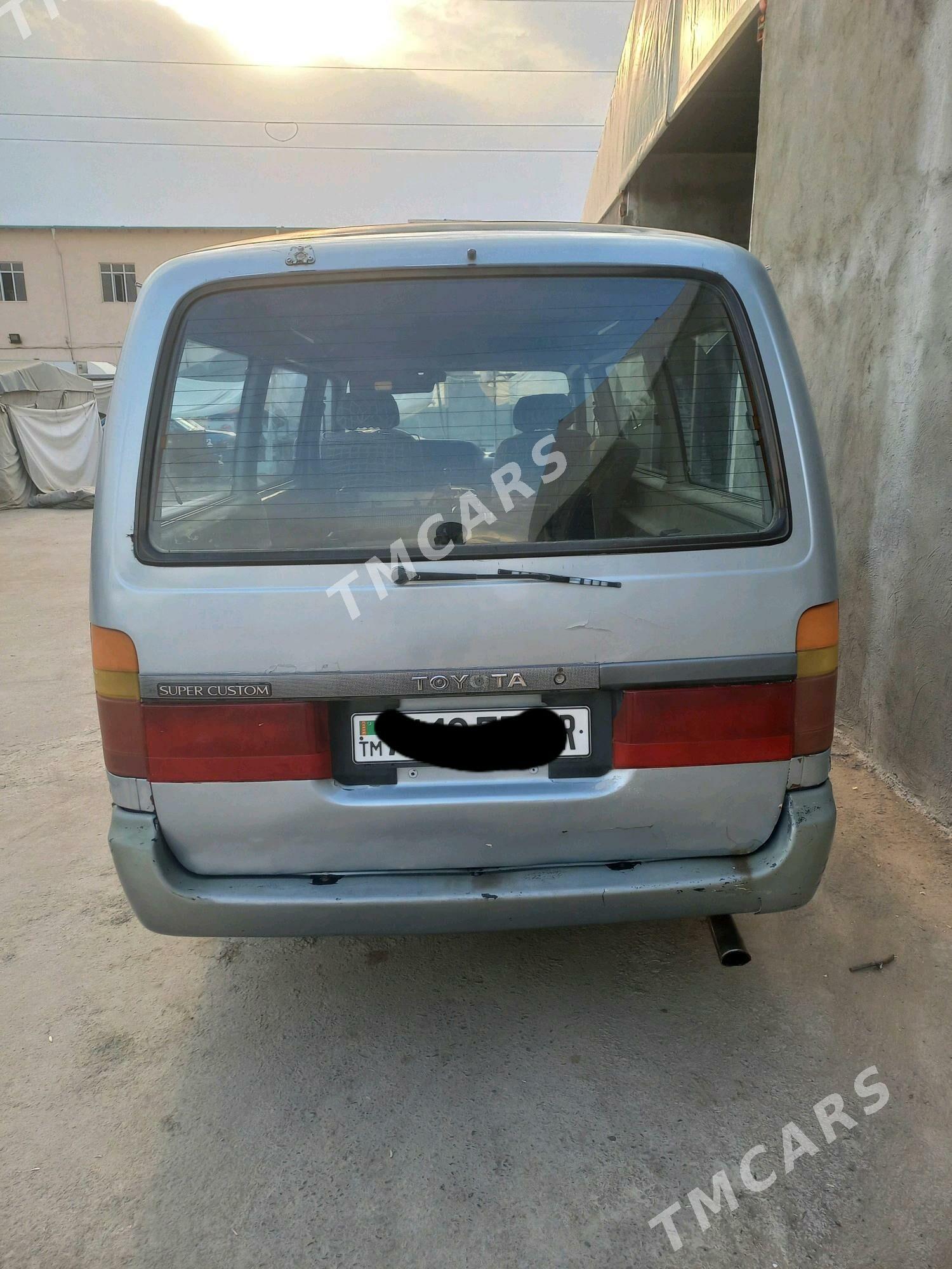Toyota Hiace 1990 - 40 000 TMT - Мары - img 2