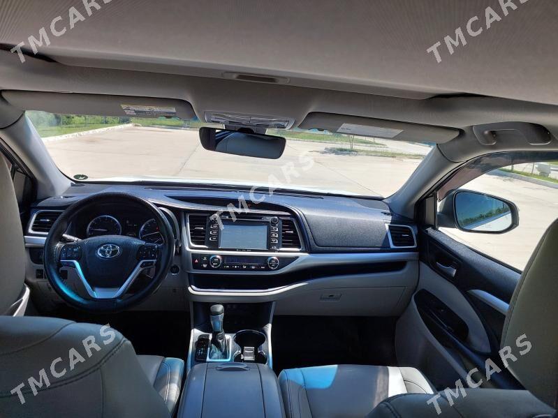 Toyota Highlander 2019 - 425 000 TMT - Туркменабат - img 4
