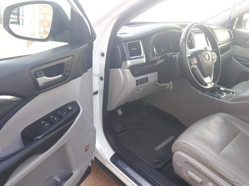 Toyota Highlander 2019 - 400 000 TMT - Tejen - img 6