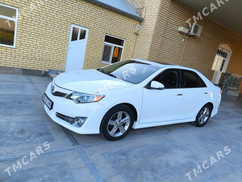 Toyota Camry 2013 - 290 000 TMT - Мары - img 4