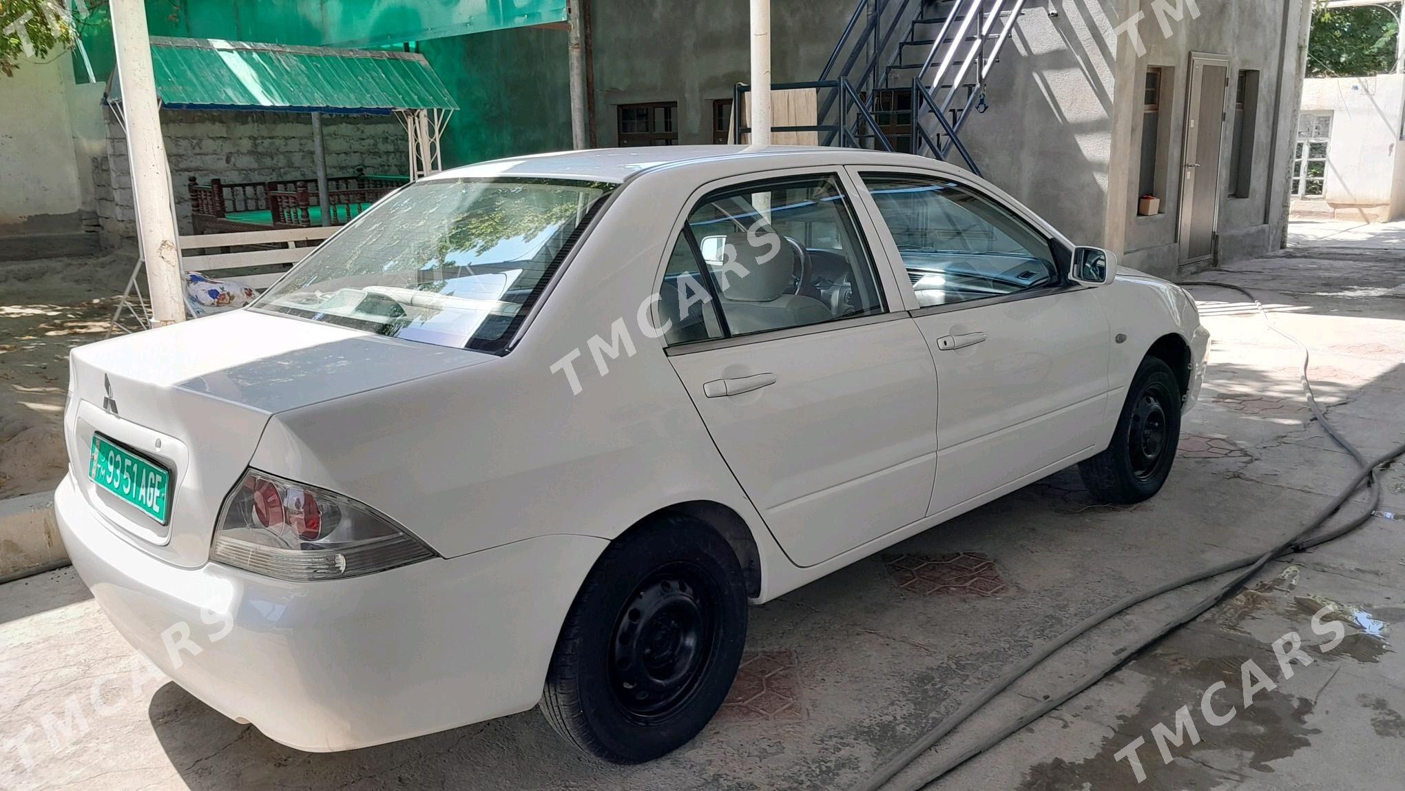 Mitsubishi Lanser 2006 - 80 000 TMT - Бузмеин - img 4