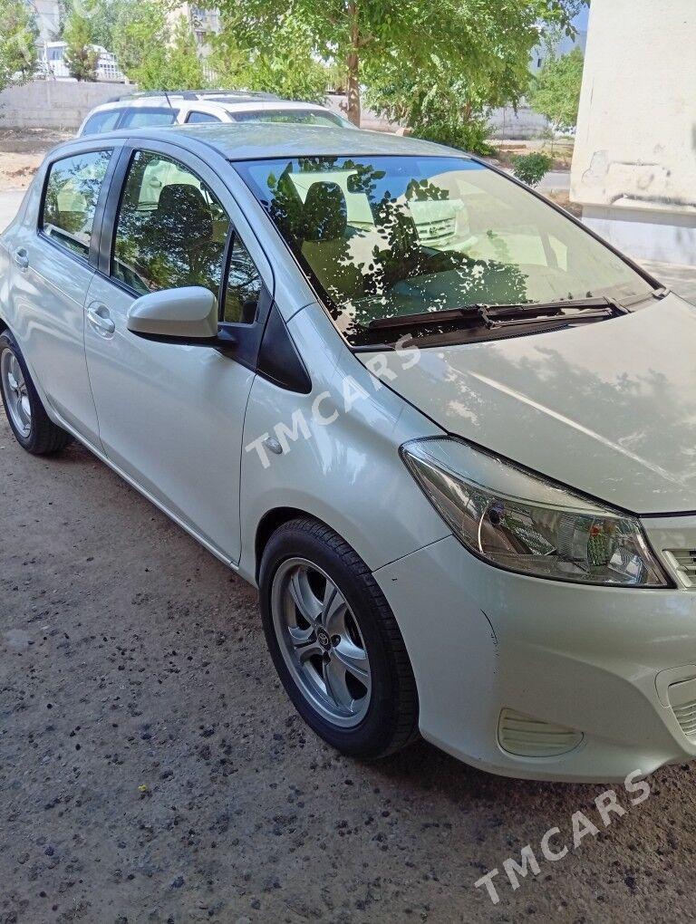 Toyota Yaris 2012 - 140 000 TMT - Ашхабад - img 3