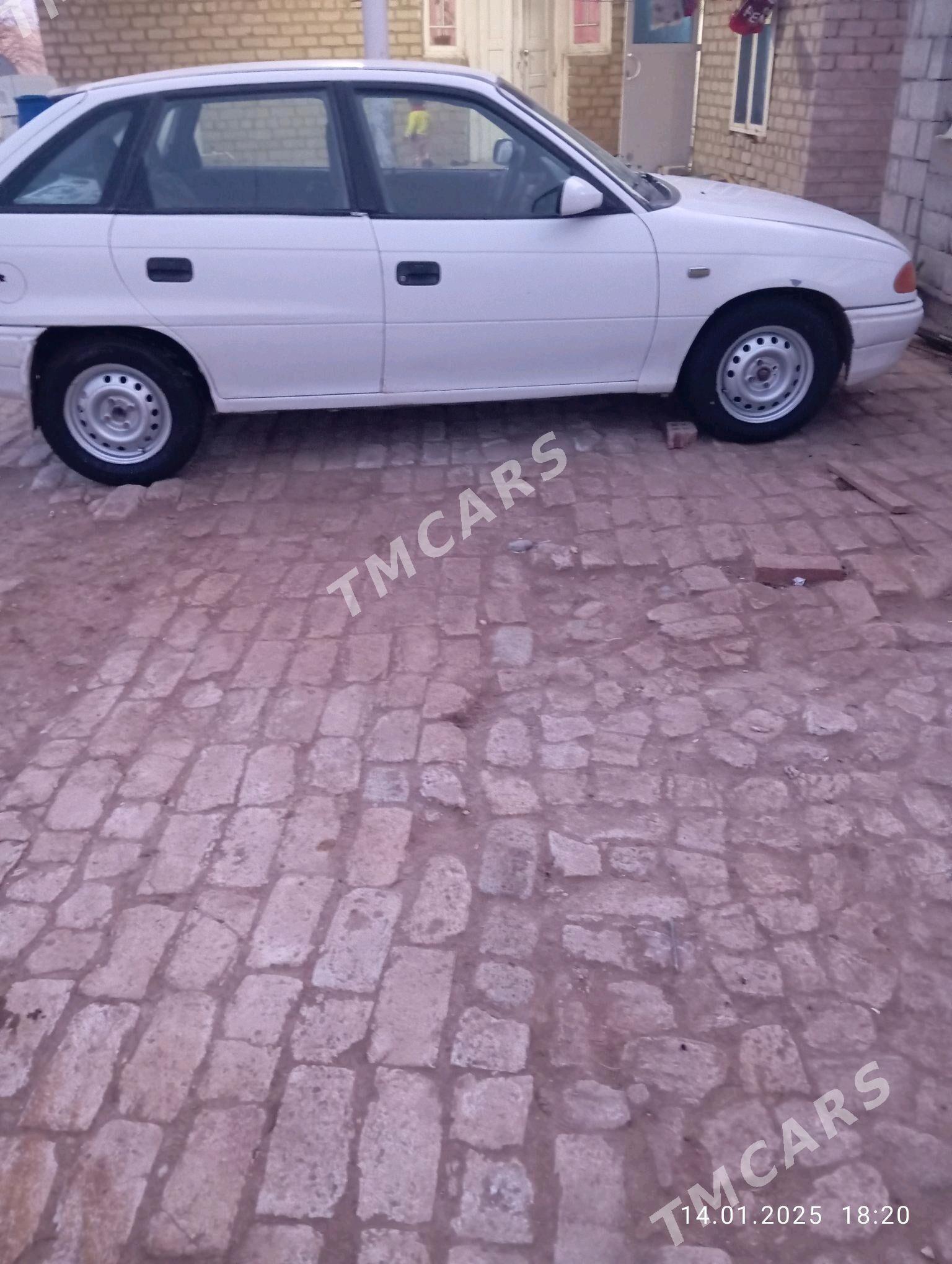 Opel Astra 1994 - 30 000 TMT - Babadaýhan - img 4