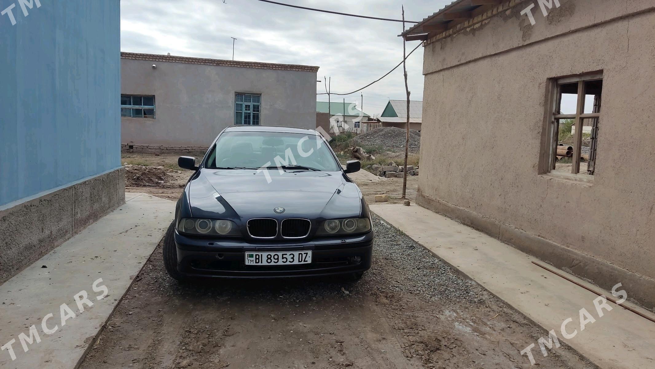BMW 528 1998 - 80 000 TMT - Кёнеургенч - img 4