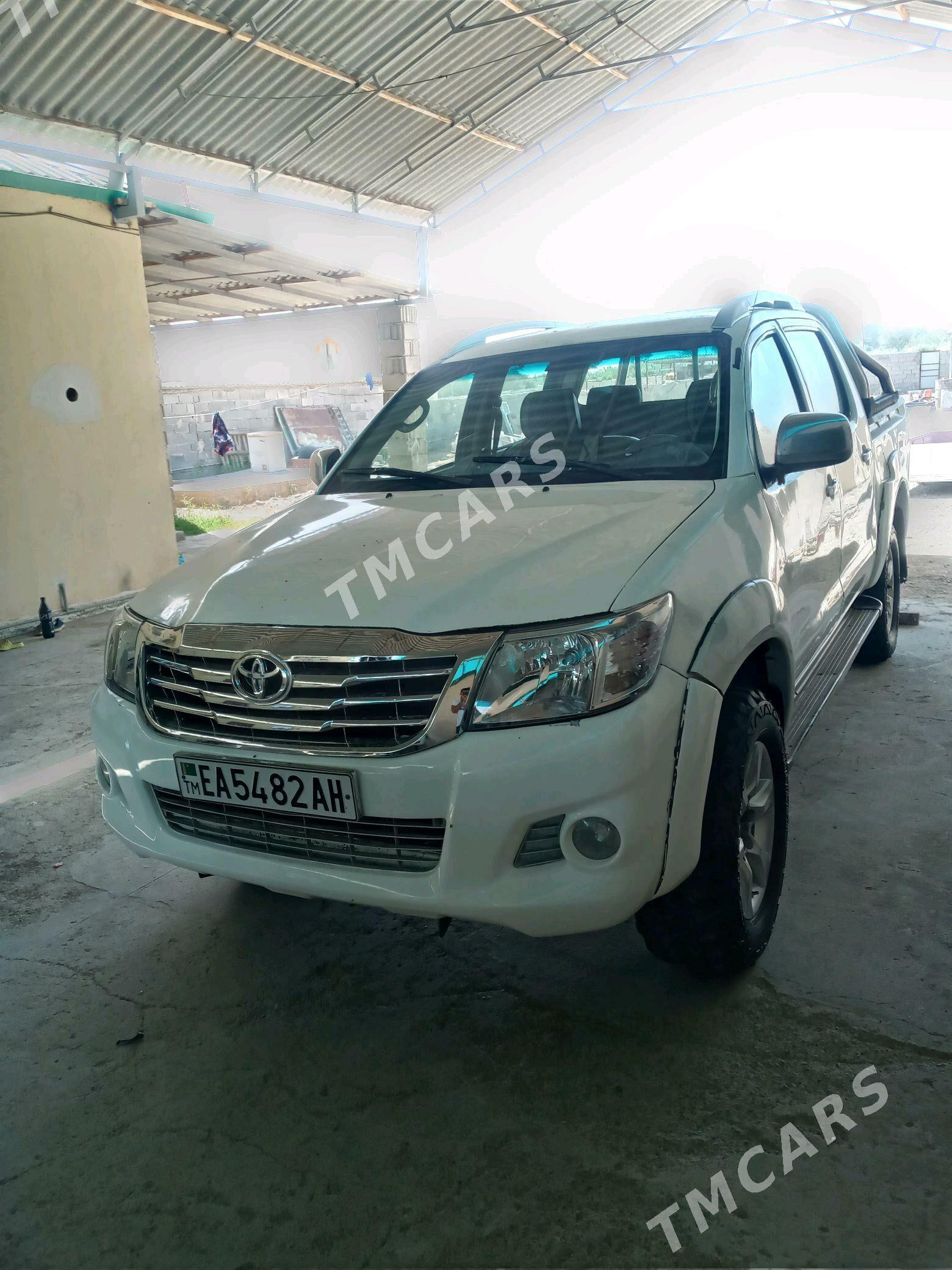 Toyota Hilux 2008 - 180 000 TMT - Ашхабад - img 1