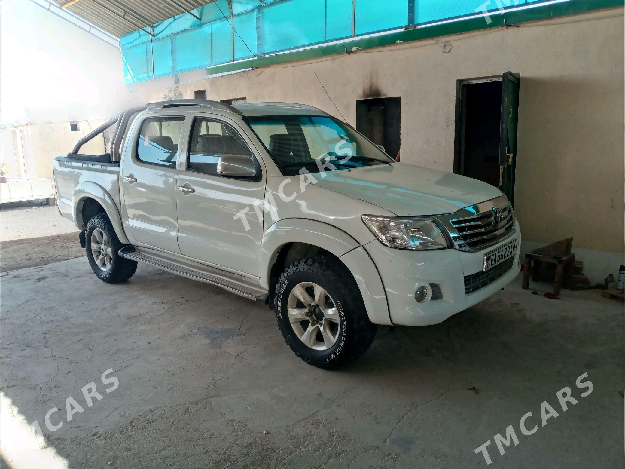 Toyota Hilux 2008 - 180 000 TMT - Ашхабад - img 3