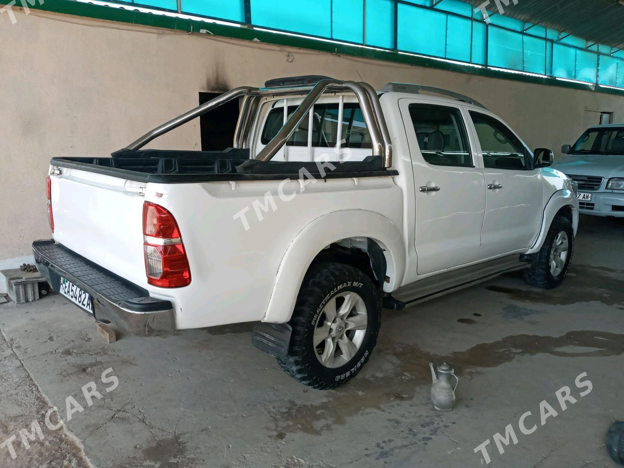 Toyota Hilux 2008 - 180 000 TMT - Ашхабад - img 7
