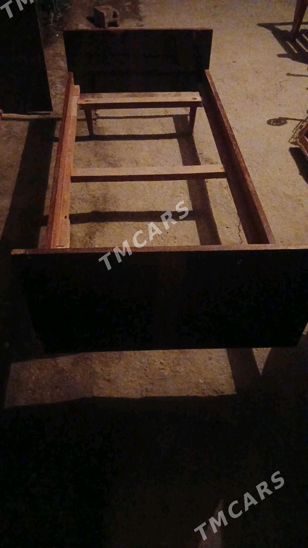 кровати - Туркменабат - img 1