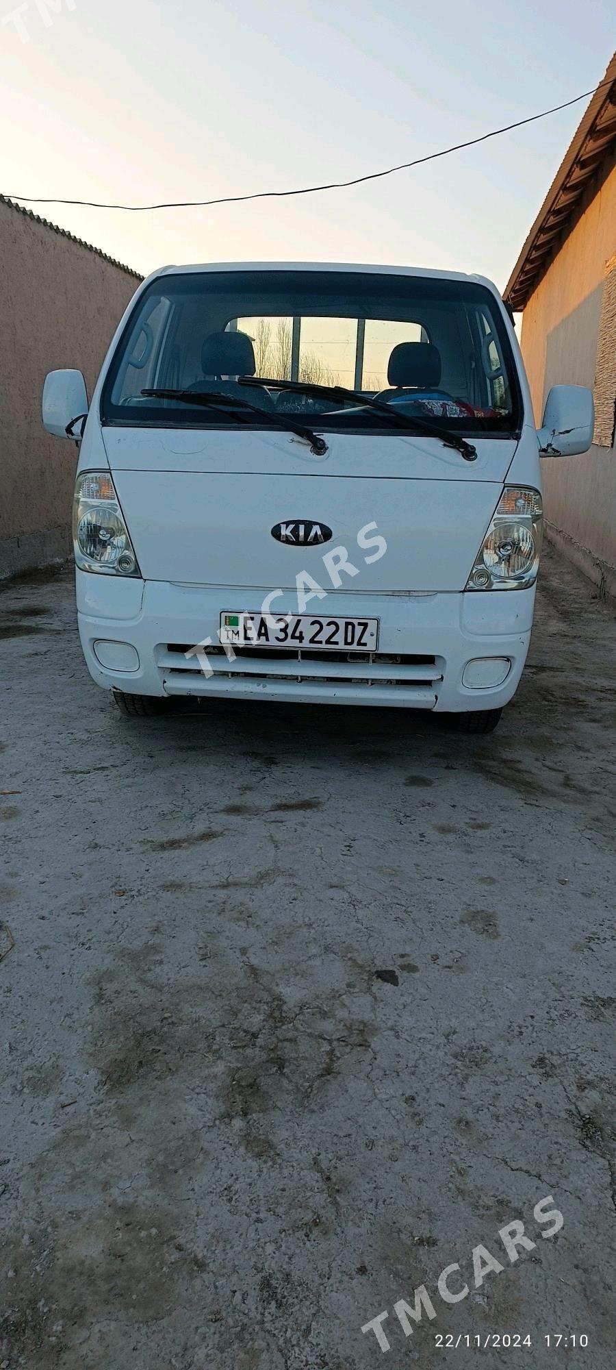 Kia Bongo 2006 - 130 000 TMT - Köneürgenç - img 3