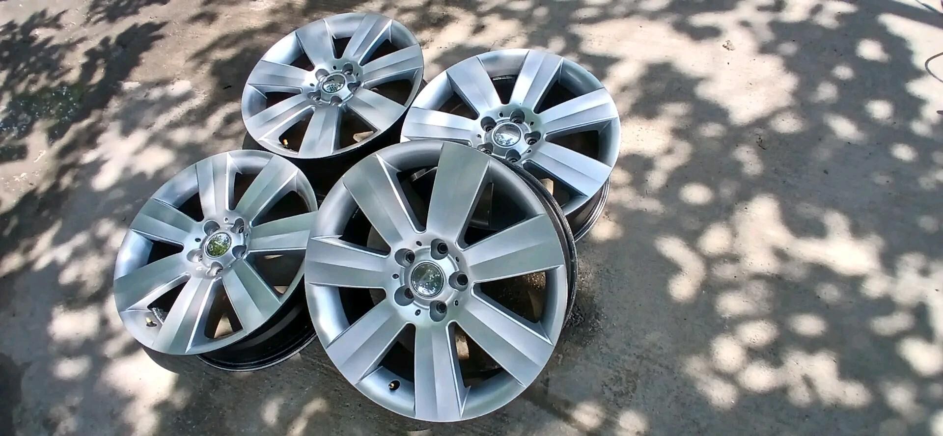 Hyundai Kia Disga 18lik 3 000 TMT - Бедев - img 2