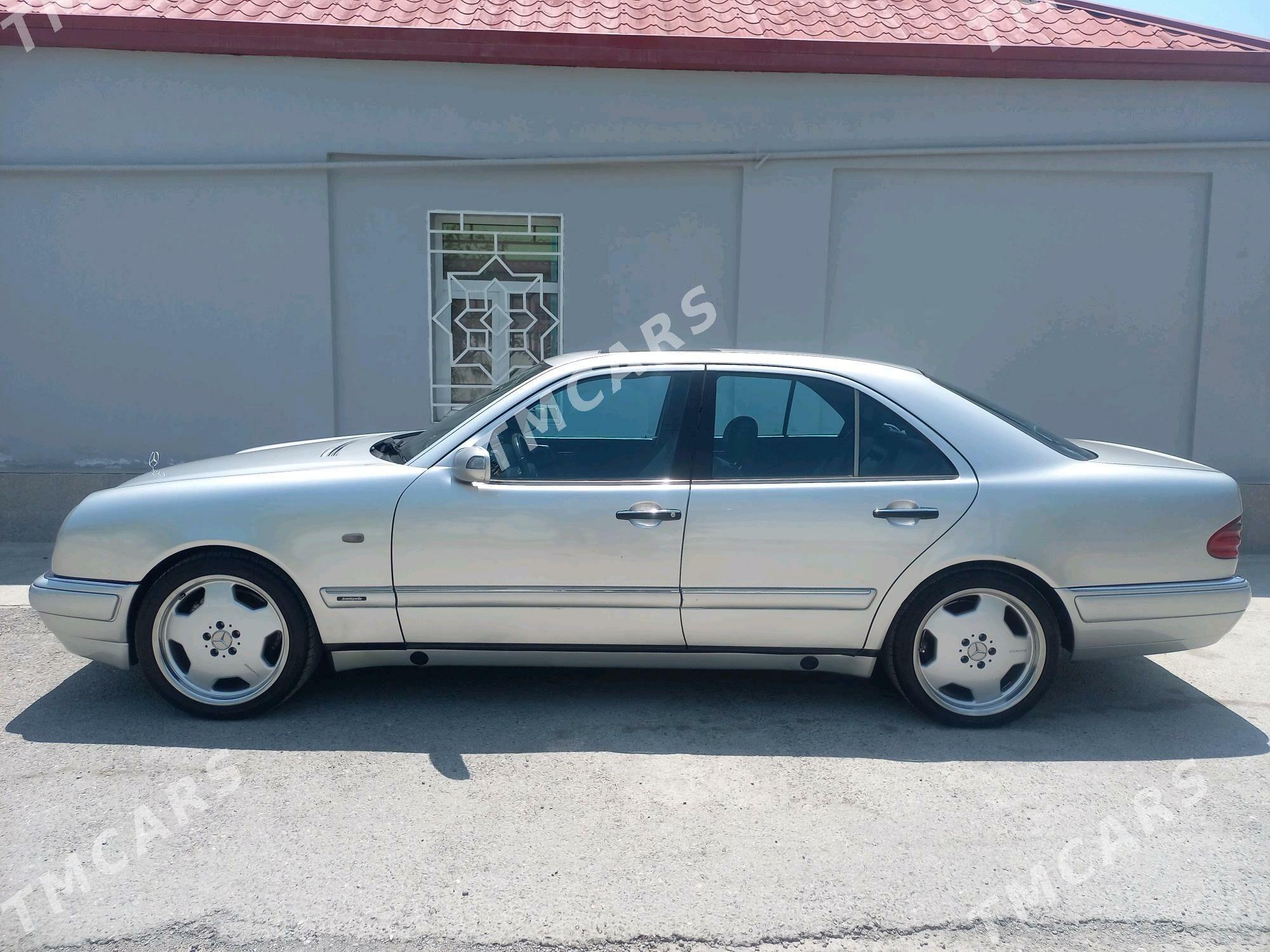 Mercedes-Benz E500 1998 - 115 000 TMT - Aşgabat - img 4