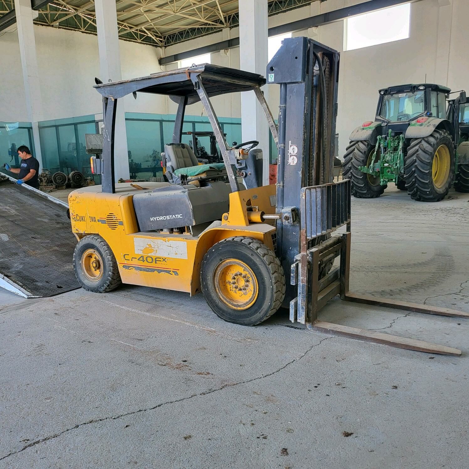 Kara Forklift 2010 - 150 000 TMT - Aşgabat - img 4