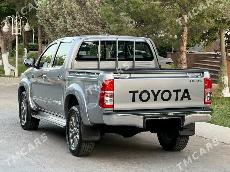 Toyota Hilux 2015 - 460 000 TMT - Туркменбаши - img 4