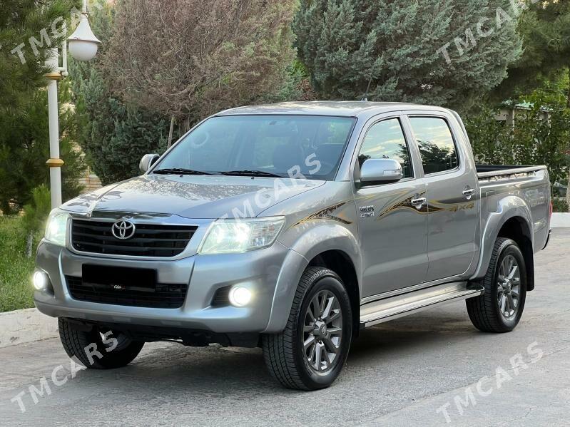 Toyota Hilux 2015 - 460 000 TMT - Туркменбаши - img 1