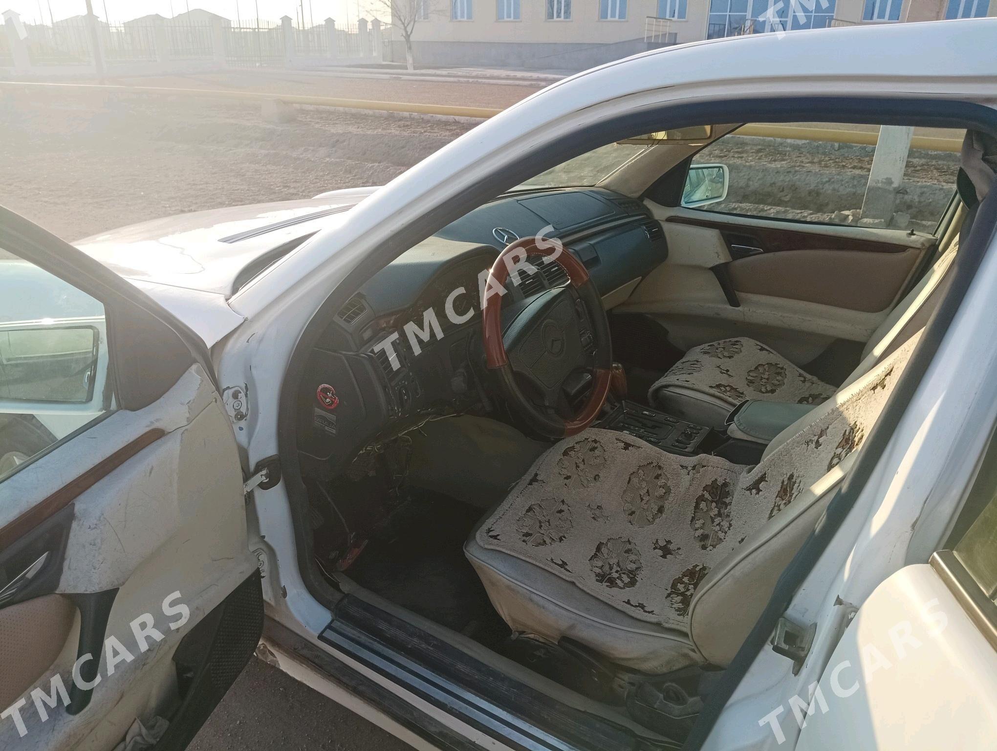 Mercedes-Benz E280 1999 - 55 000 TMT - Кёнеургенч - img 7
