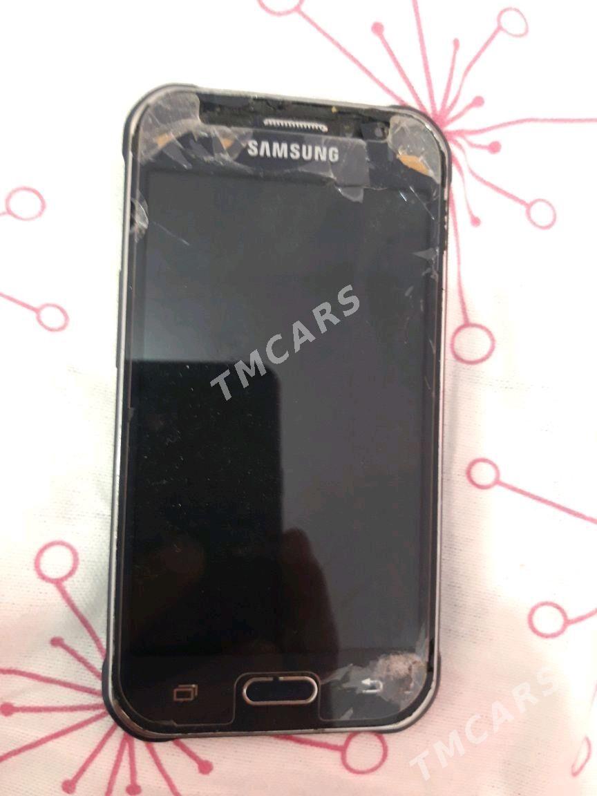 Samsung j1 ace - Mary - img 3