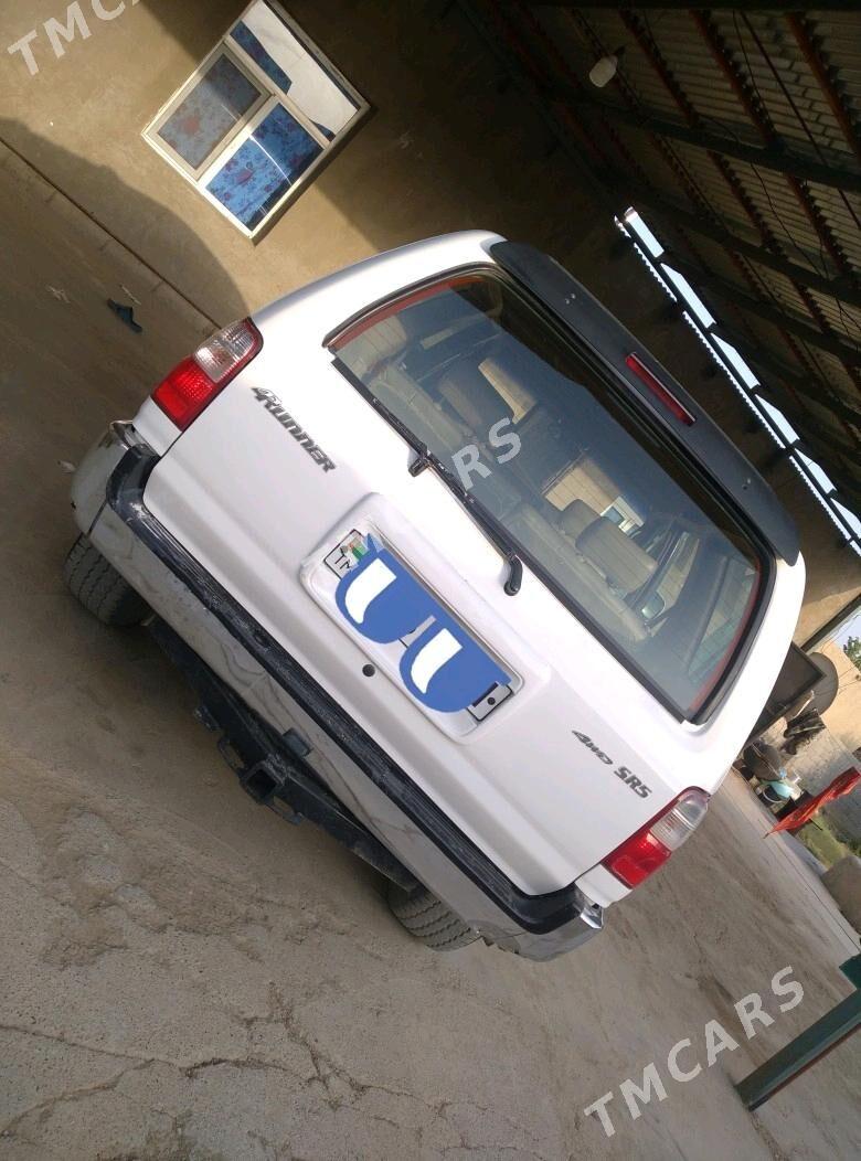 Toyota 4Runner 2002 - 110 000 TMT - Бахарден - img 2