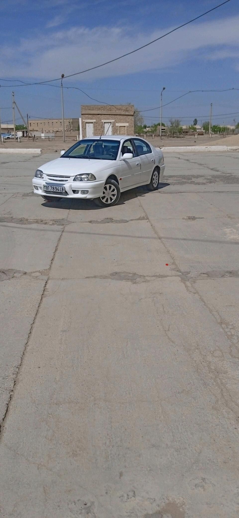 Toyota Avensis 2000 - 70 000 TMT - Дарганата - img 4