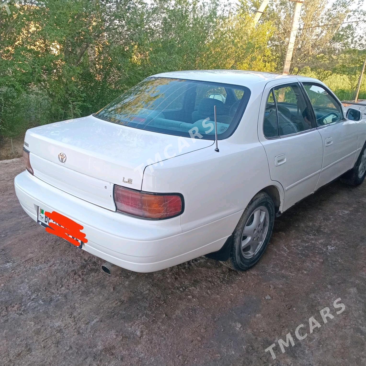 Toyota Camry 1993 - 80 000 TMT - Boldumsaz - img 5