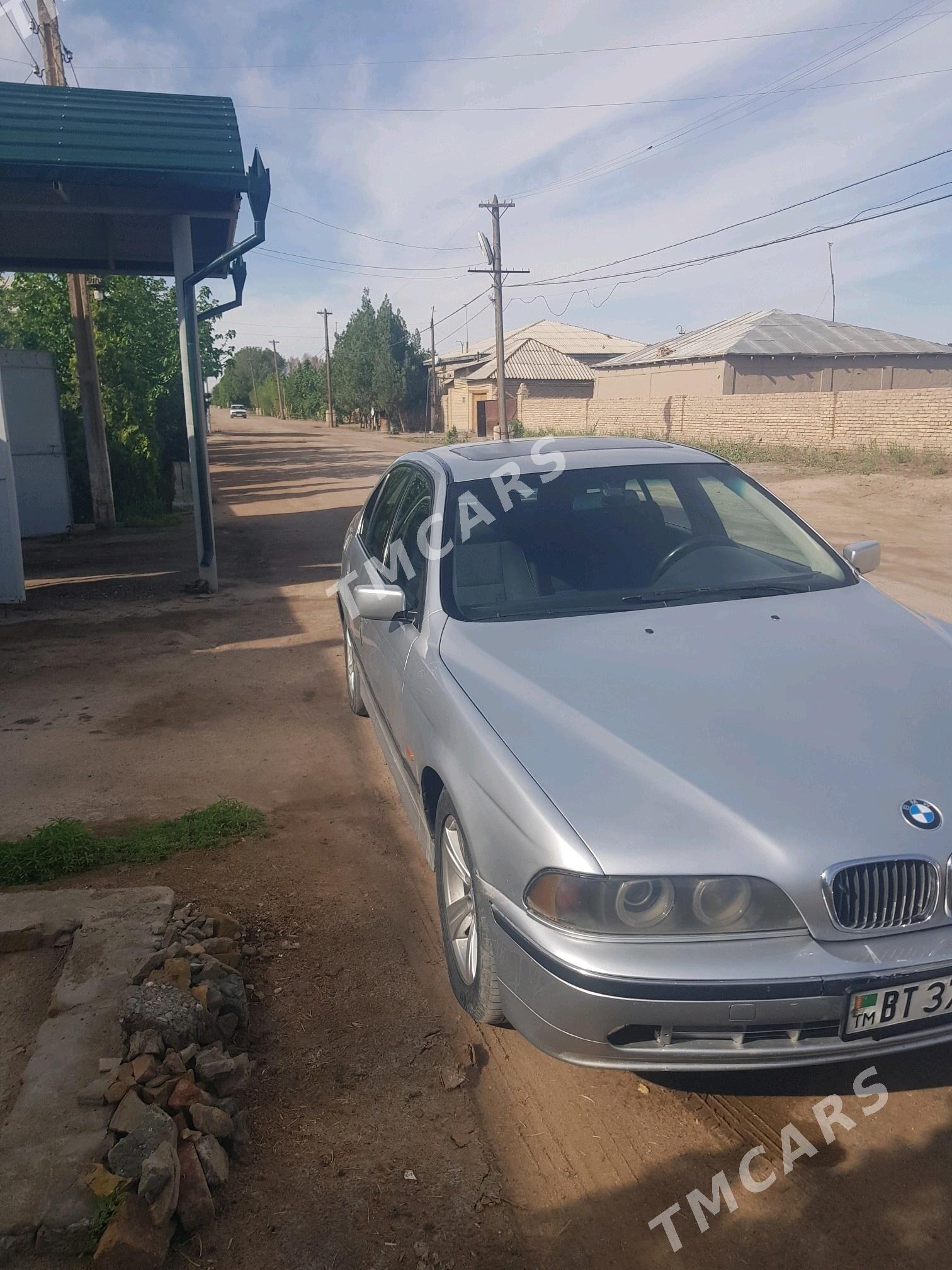 BMW E39 1998 - 70 000 TMT - Bekrewe - img 5