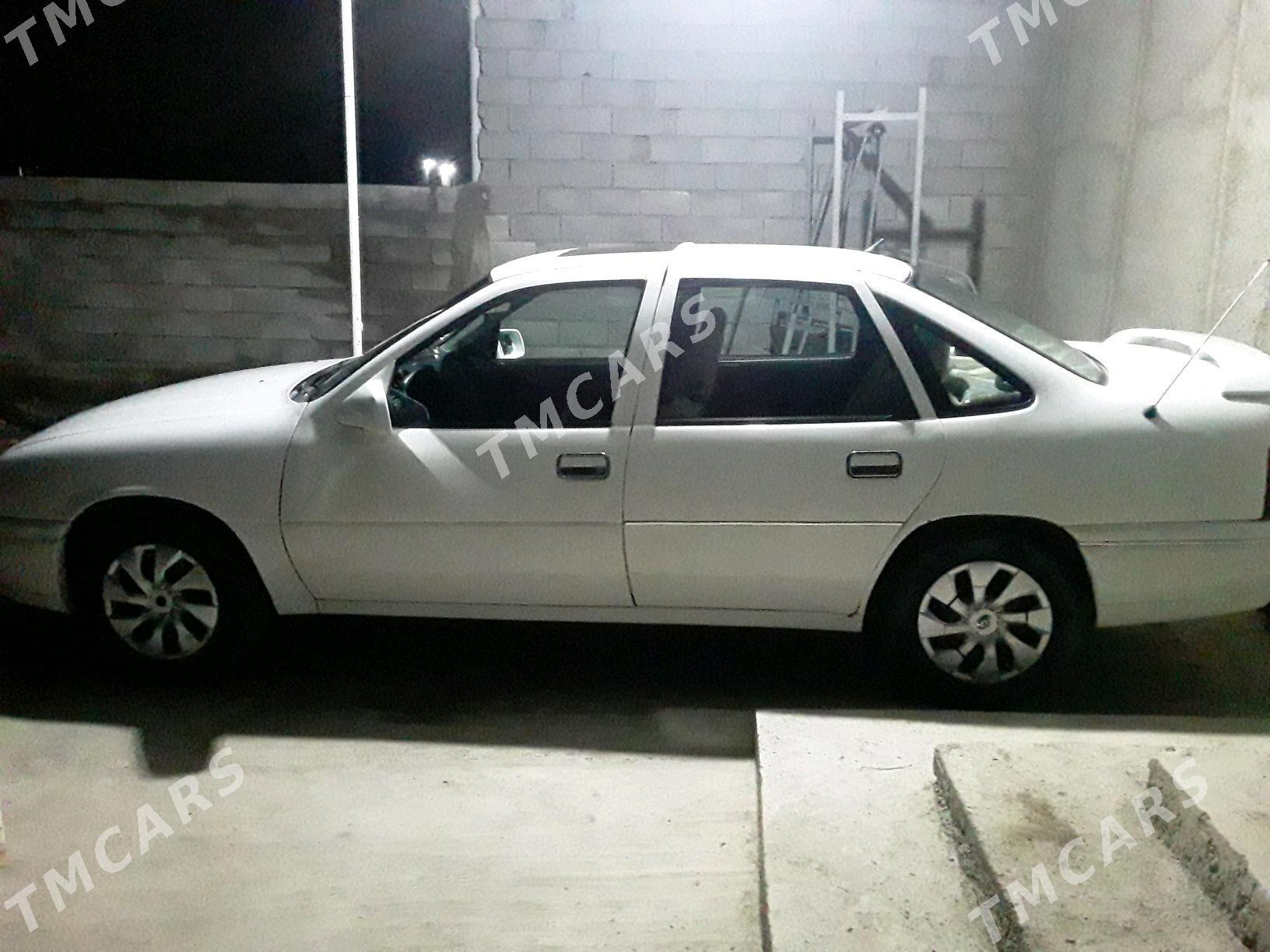 Opel Vectra 1994 - 30 000 TMT - Bäherden - img 2