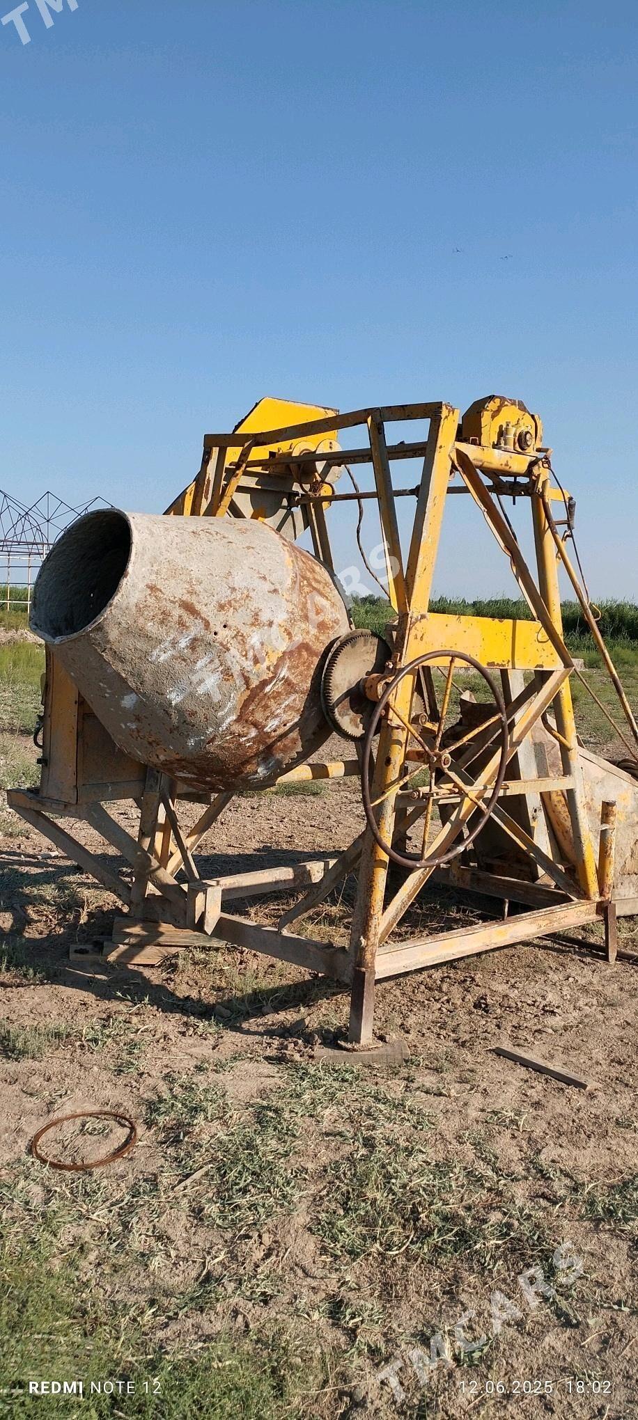 BETONAMEŞALKA - Gurbansoltan Eje - img 3