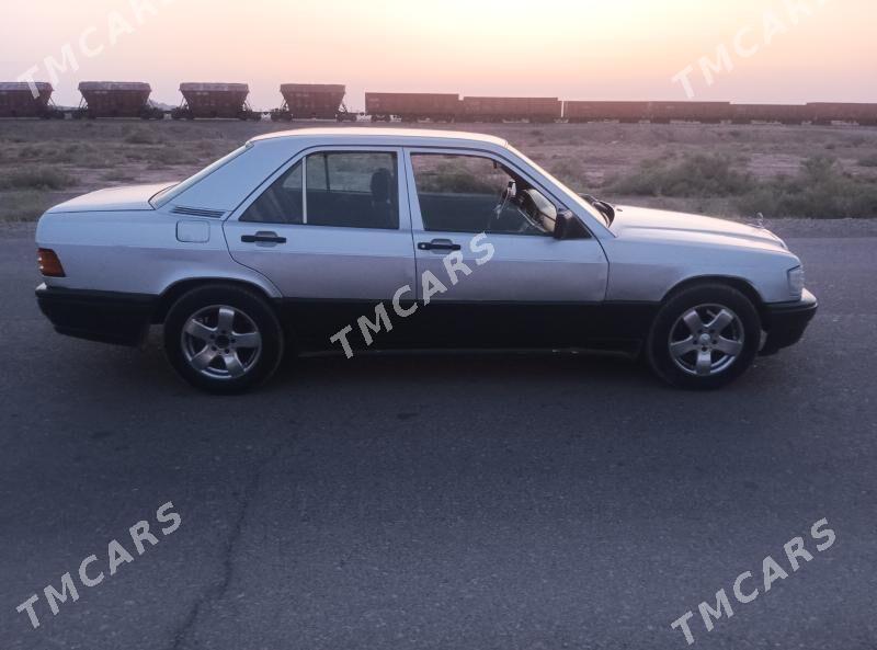Mercedes-Benz 190E 1991 - 30 000 TMT - Койтендаг - img 4