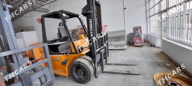 Kara Forklift 2012 - 190 000 TMT - Aşgabat - img 5
