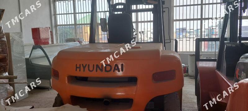 Kara Forklift 2012 - 190 000 TMT - Aşgabat - img 6