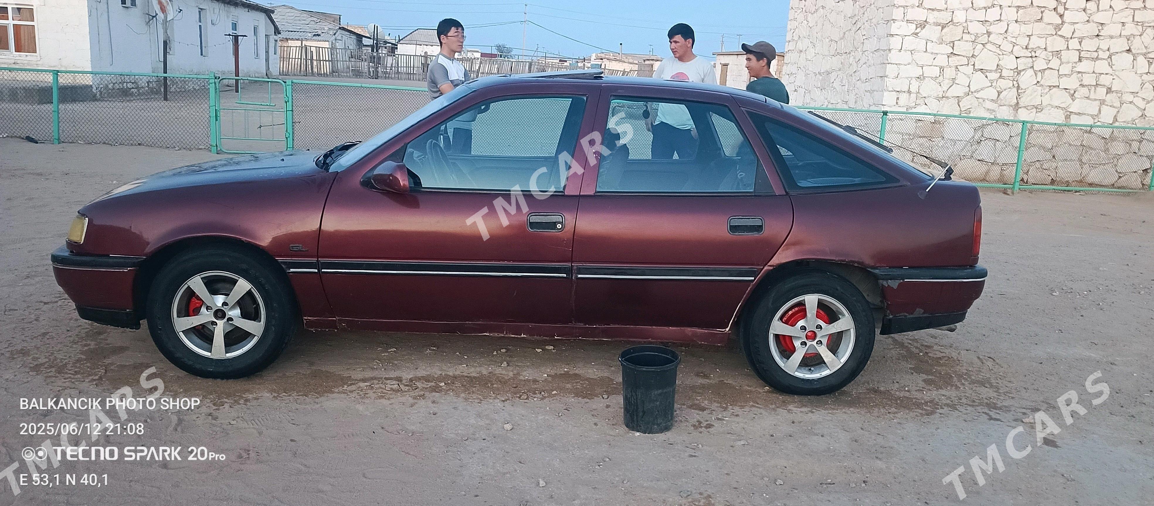 Opel Vectra 1992 - 22 000 TMT - Türkmenbaşy - img 4