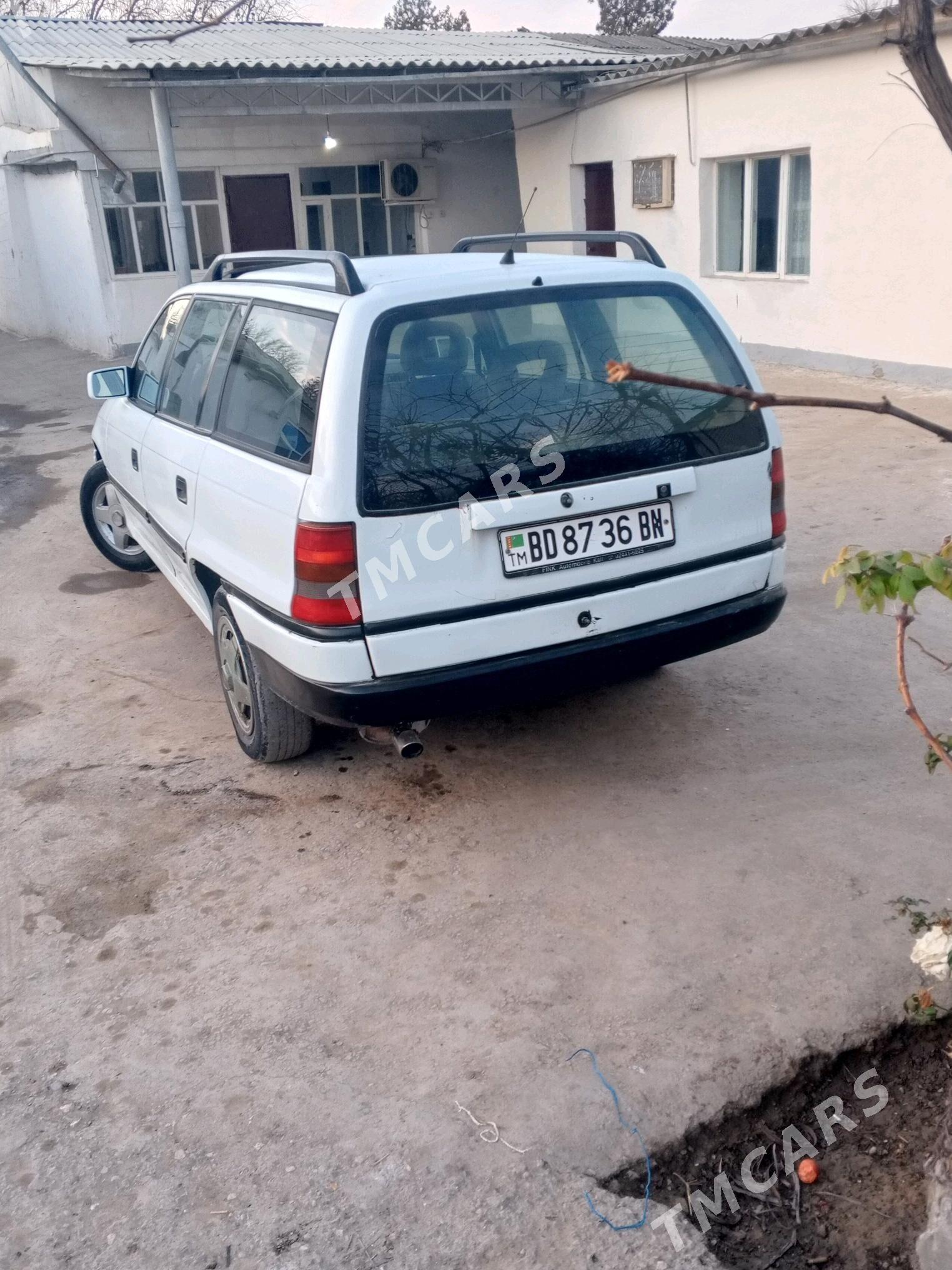 Opel Astra 1992 - 35 000 TMT - Махтумкули - img 2