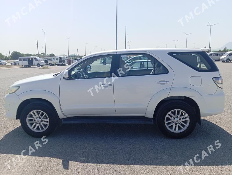 Toyota Fortuner 2012 - 335 000 TMT - Гёкдепе - img 10