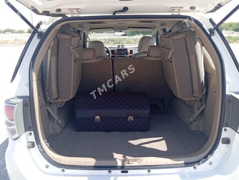 Toyota Fortuner 2012 - 335 000 TMT - Гёкдепе - img 9